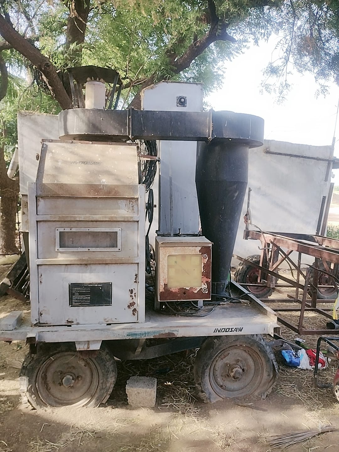 Mobile seed processing Mechine